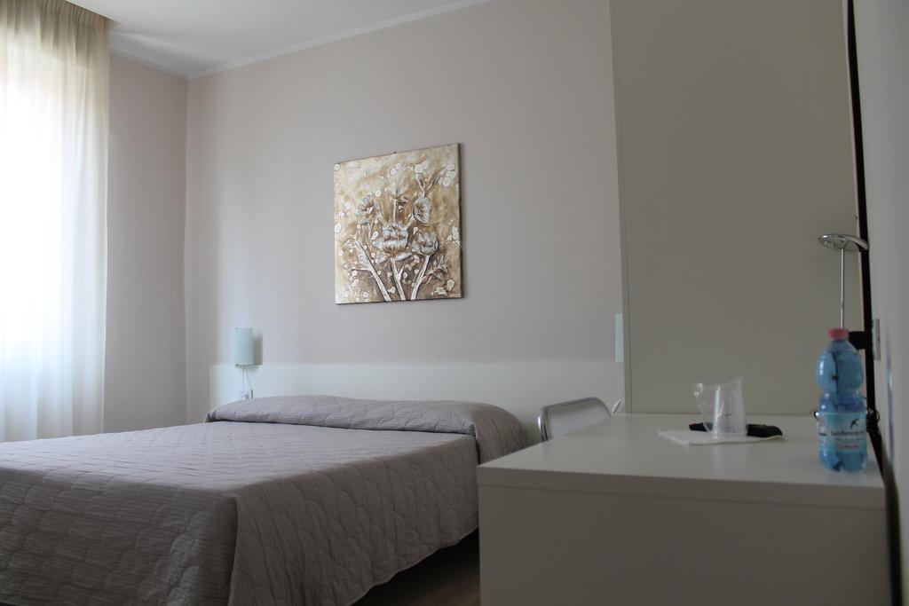 Hotel Cremona Viale Kültér fotó