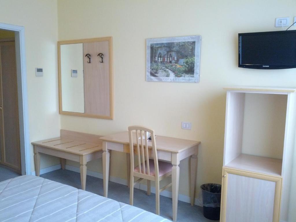 Hotel Cremona Viale Szoba fotó