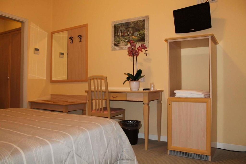 Hotel Cremona Viale Kültér fotó